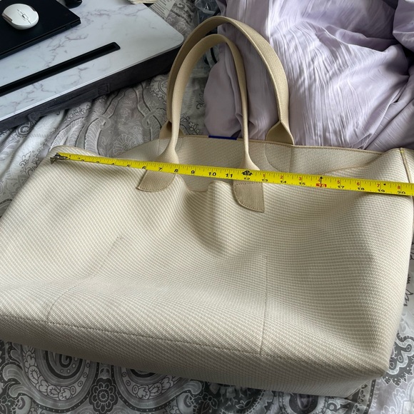 Rothy's The Large Lightweight Tote Cream Neon Green Handle Machine Washable - Picture 16 of 16